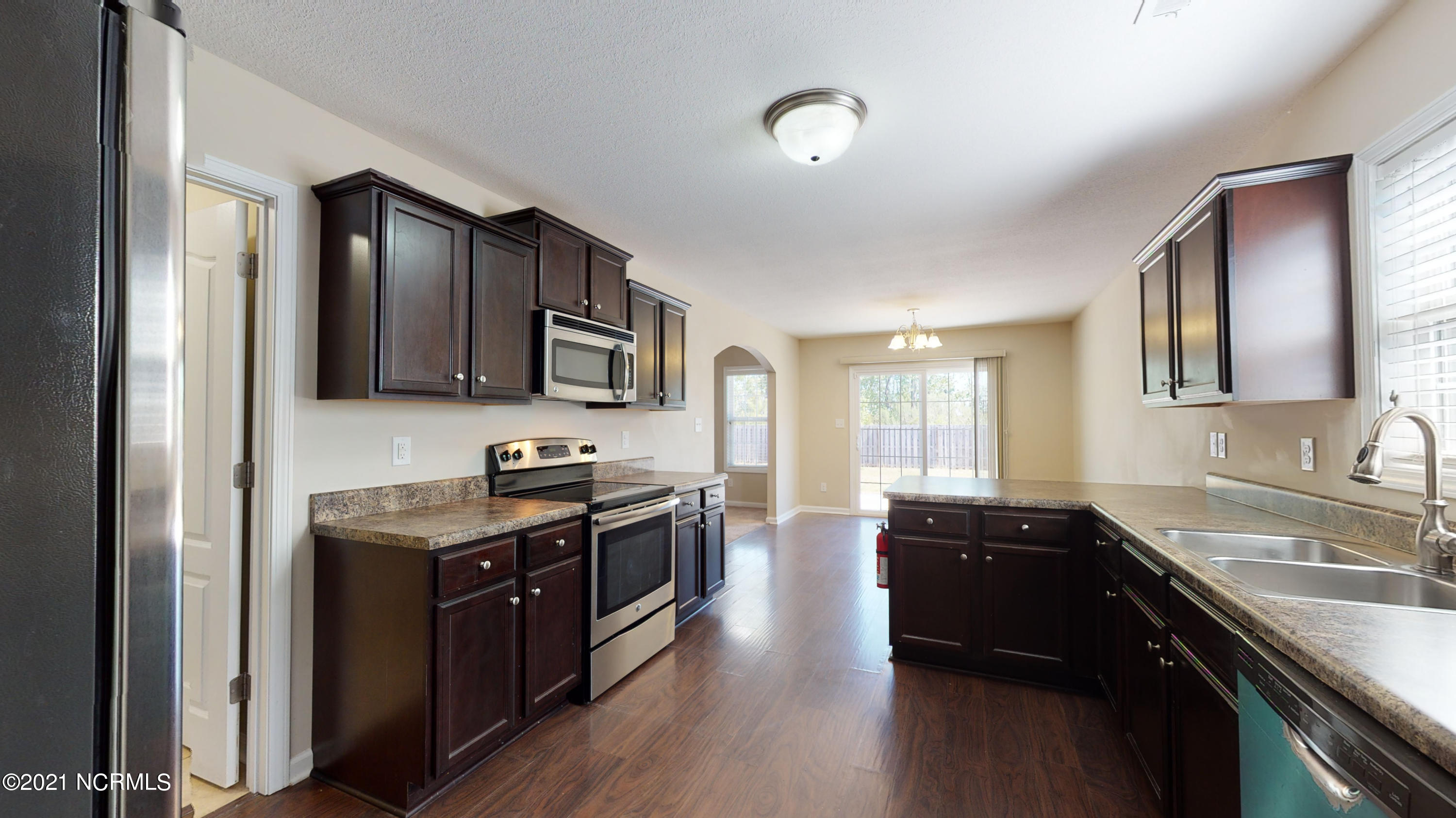343 Merin Height Road Jacksonville, NC 28546 - Photo 5 of 27 343-Merin-Heights-04222021_144617