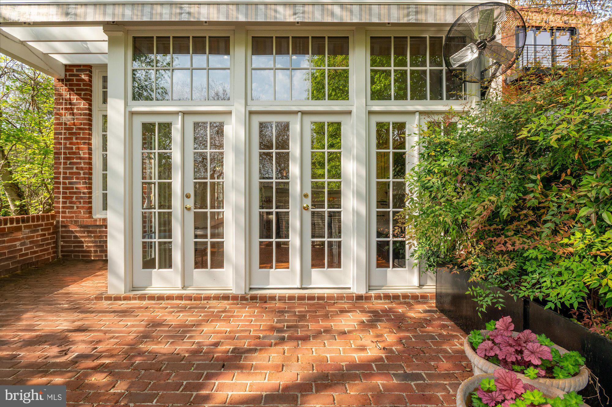 2238 Q Street Northwest Washington, DC 20008 - Photo 13 of 35 front view of a building