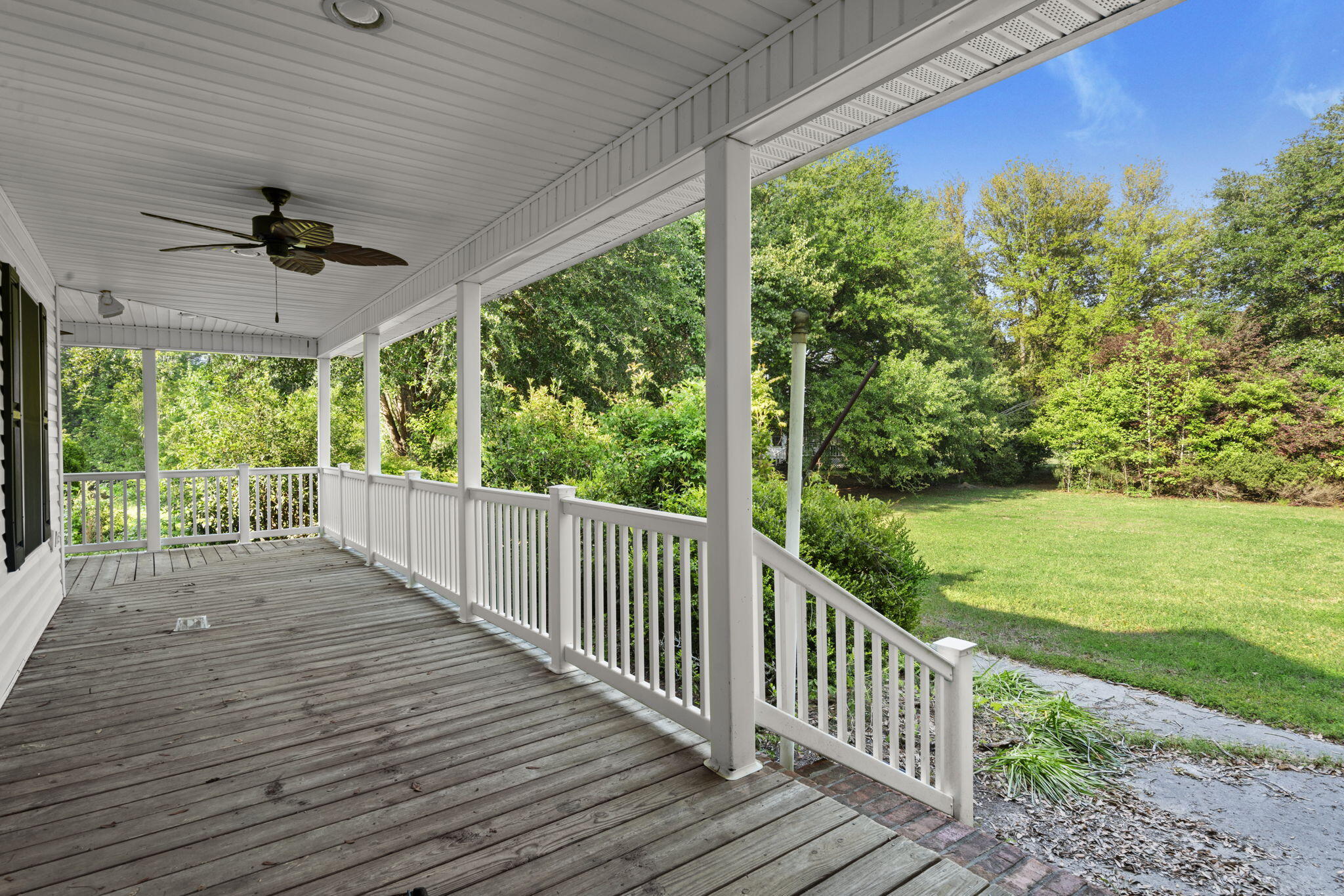 520 Givhans Road Ridgeville, SC 29472 - Photo 2 of 37 4