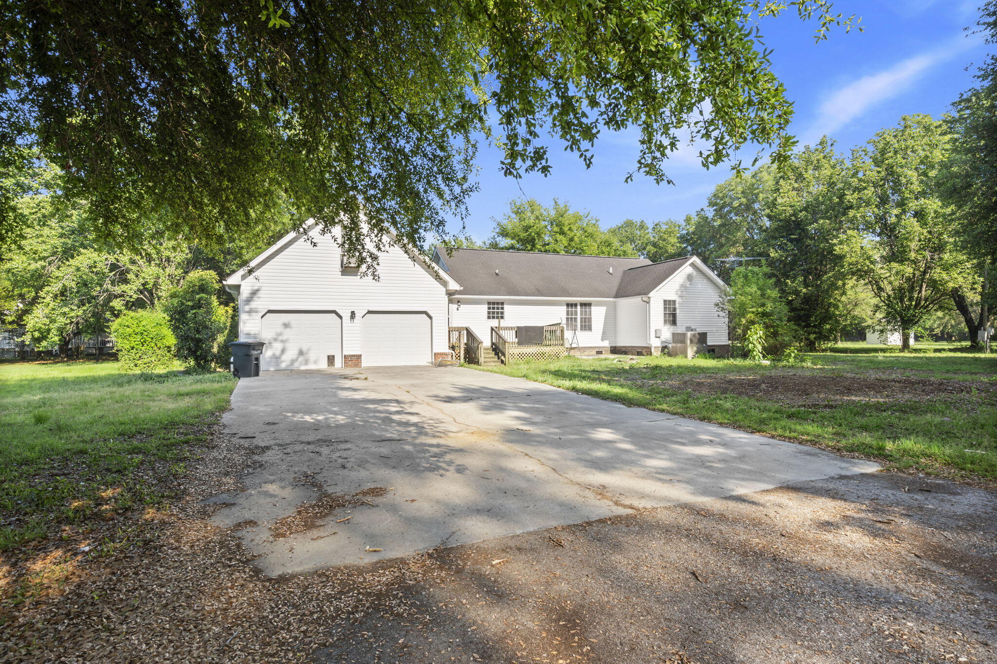 520 Givhans Road Ridgeville, SC 29472 - Photo 26 of 37 28