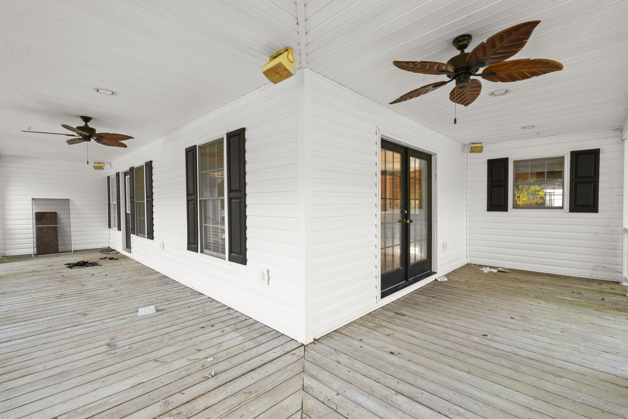 520 Givhans Road Ridgeville, SC 29472 - Photo 3 of 37 5