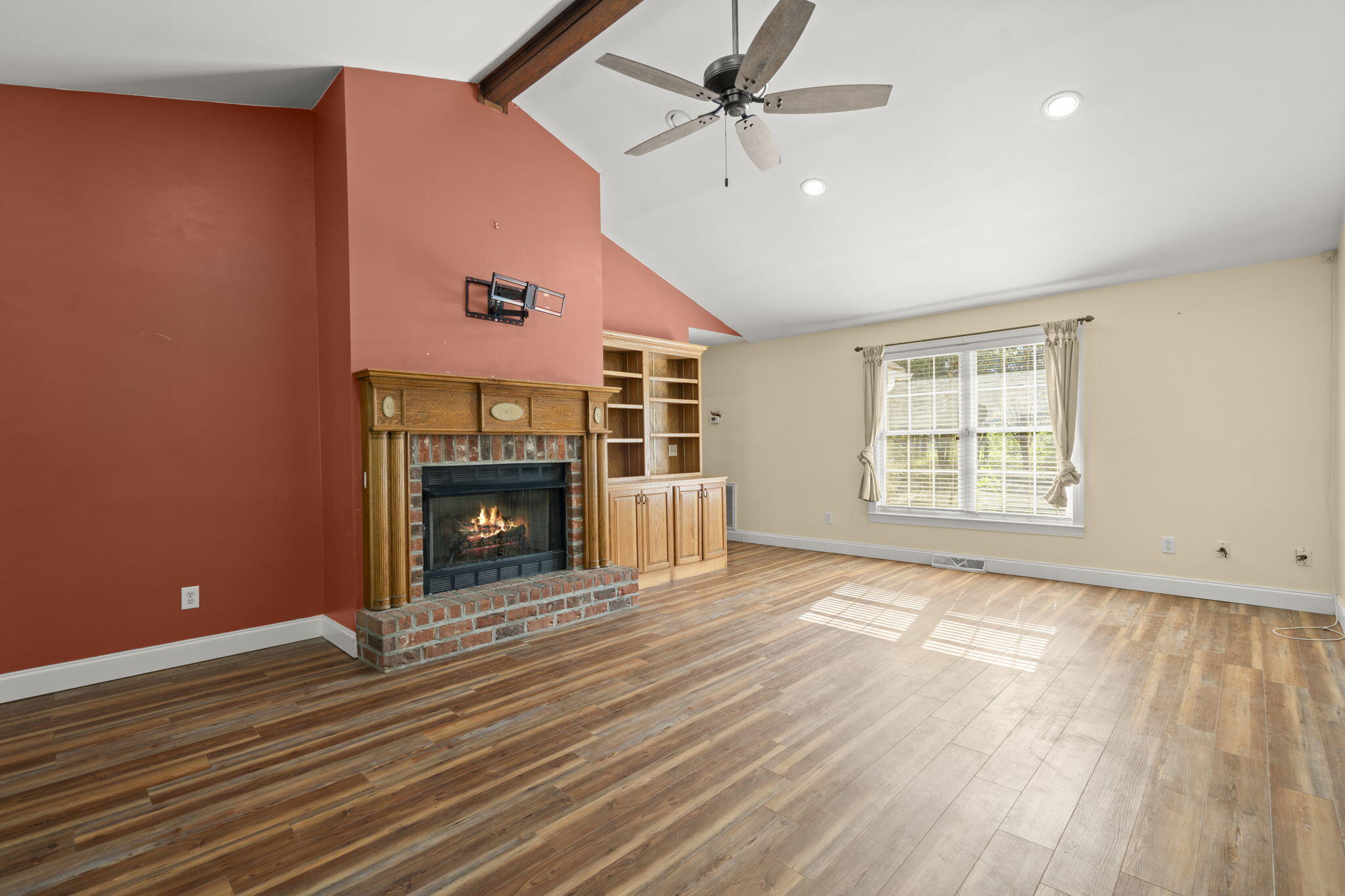 520 Givhans Road Ridgeville, SC 29472 - Photo 5 of 37 7