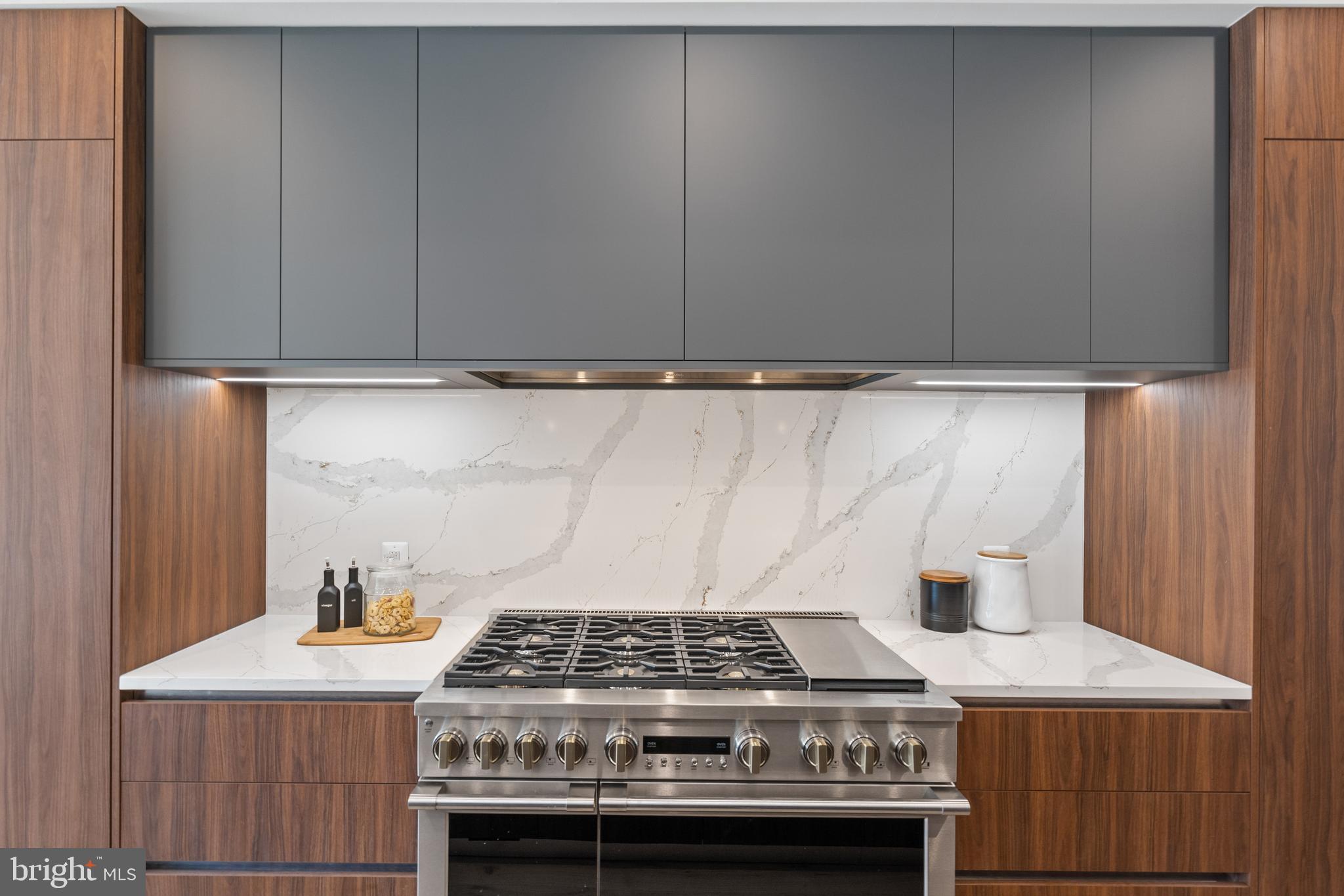 3726 R Street Northwest Washington, DC 20007 - Photo 12 of 59 Kitchen