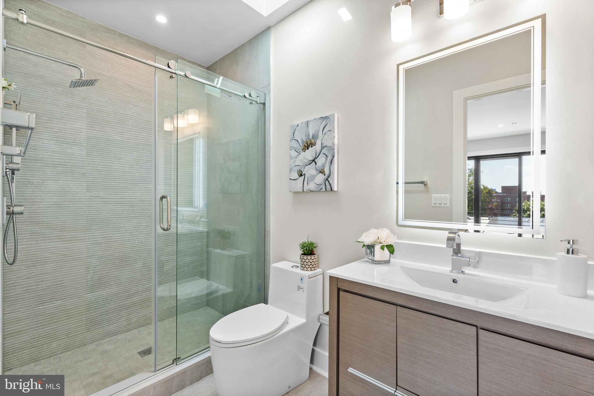 3726 R Street Northwest Washington, DC 20007 - Photo 37 of 59 Third bathroom