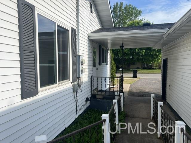 701 South Lincoln Road Escanaba, MI 49829 - Photo 36 of 44