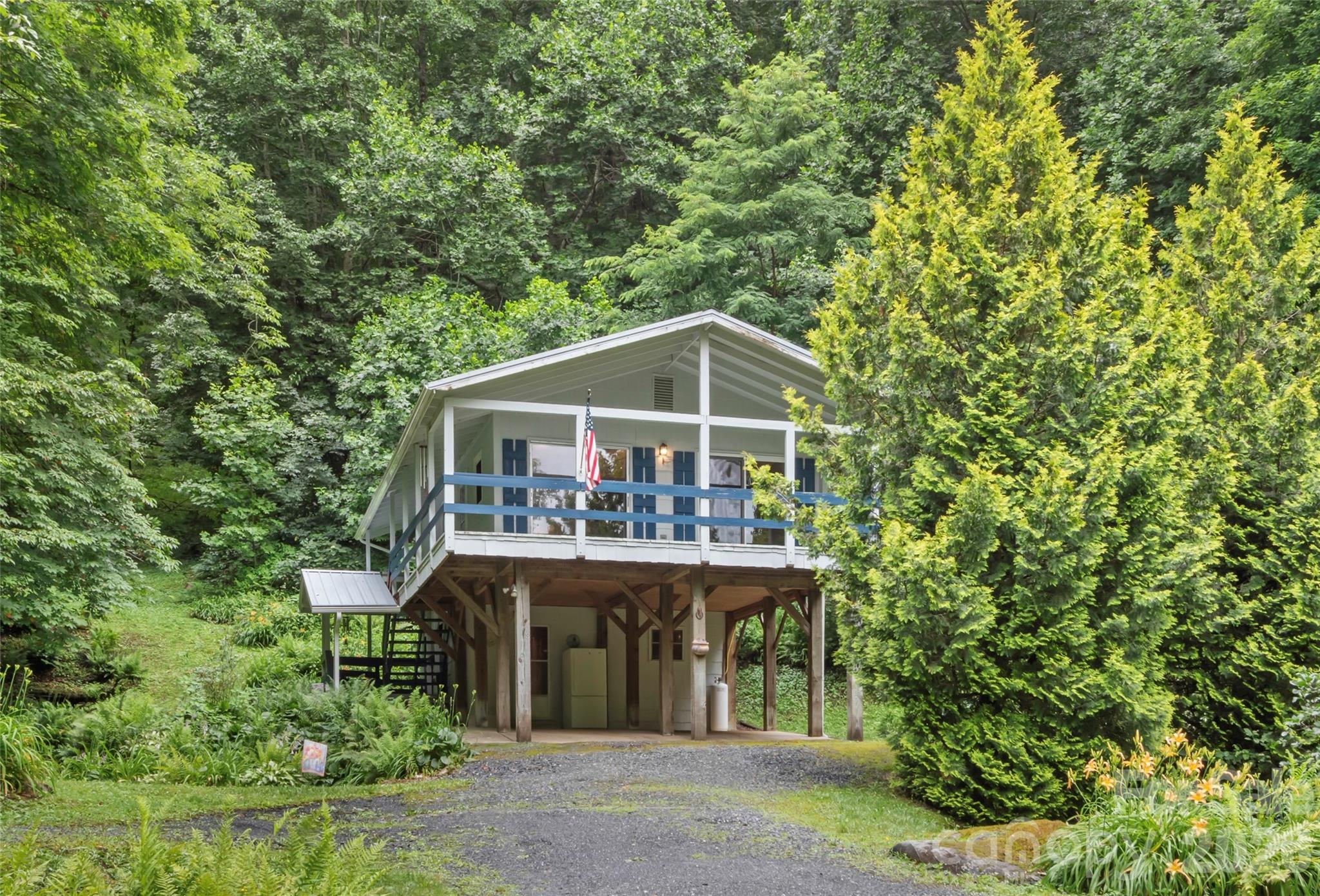 1210 Blevins Branch Road Bakersville, NC 28705 - Photo 2 of 35