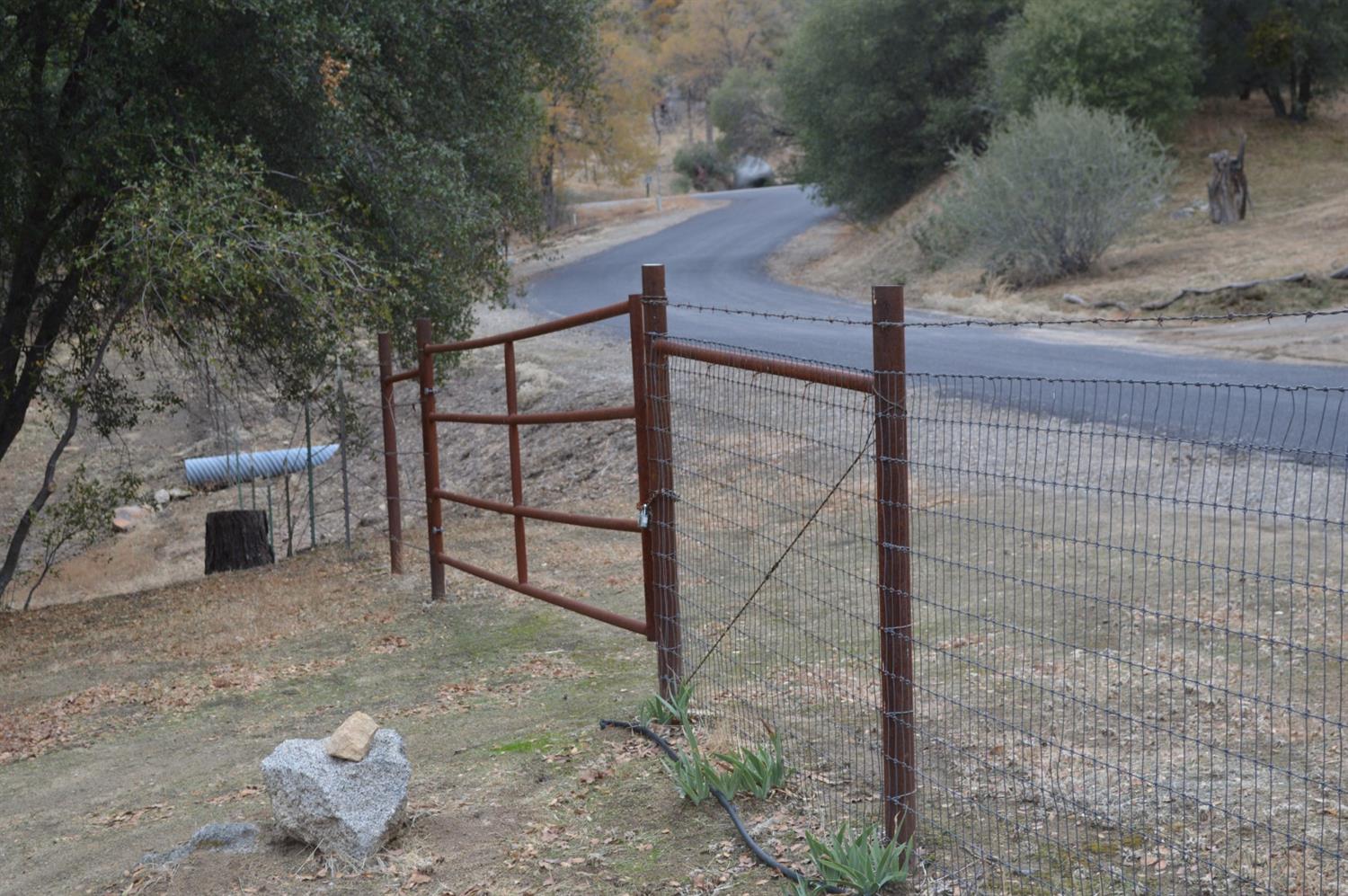 3289 Quail Run Road Mariposa, CA 95338 - Photo 10 of 29 Gallery Image 10