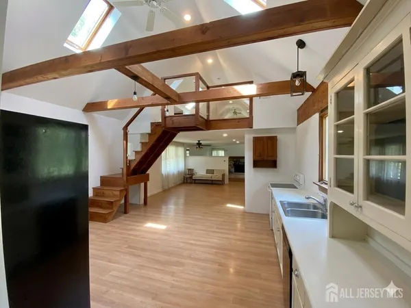 $545,000 | 2 Park Place, East Brunswick, NJ 08850