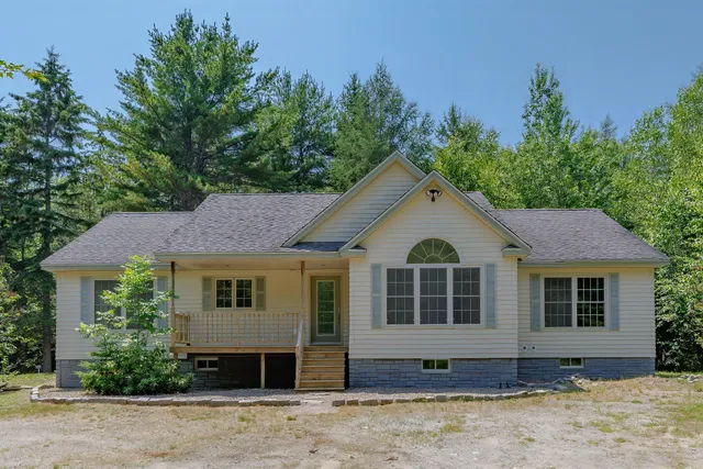 $595,000 | 27 M J Lane, Bar Harbor, ME 04609