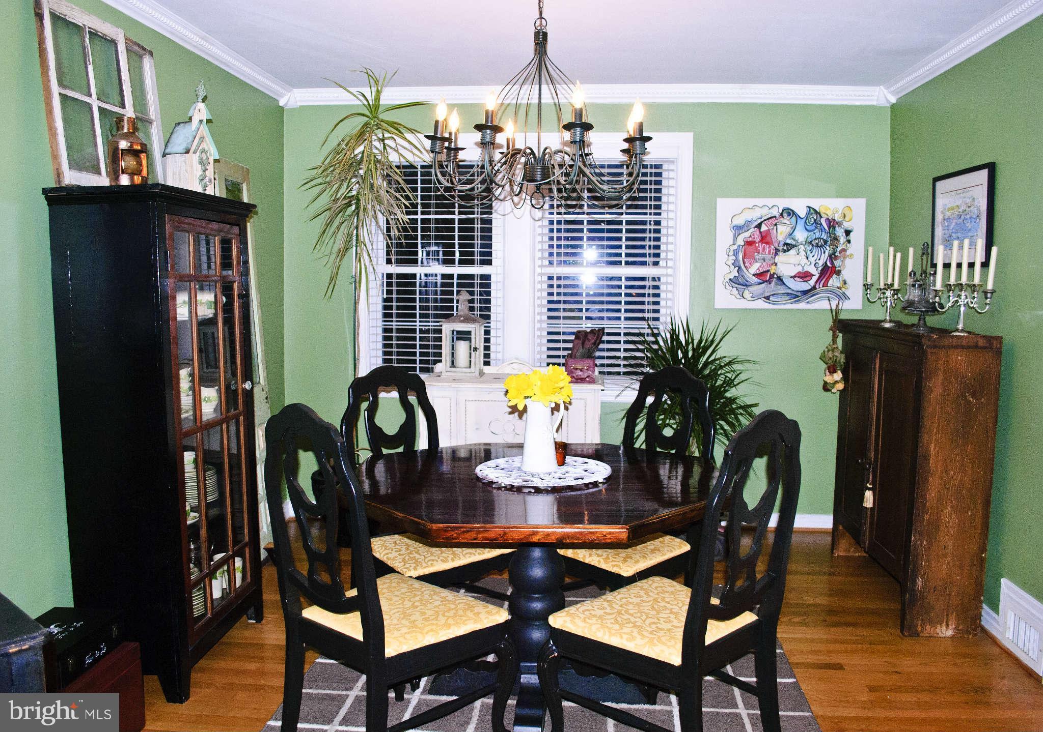 1839 Deveron Road Baltimore, MD 21286 - Photo 8 of 17 Dining Room