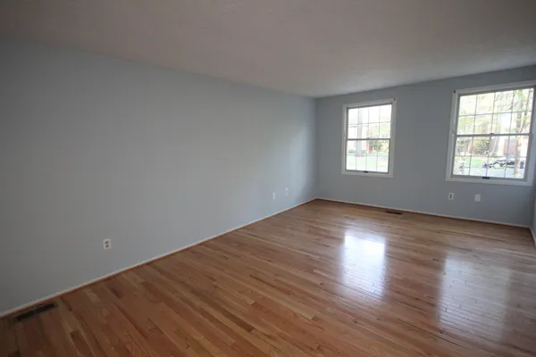 $899,000 | 2424 Freetown Drive, Reston, VA 20191