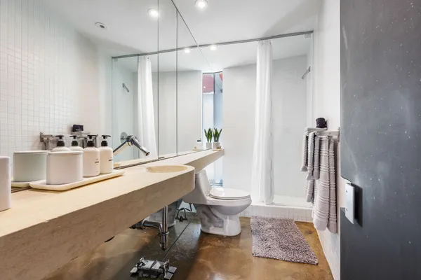 $1,400,000 | 704 West Live Oak Street, Austin, TX 78704