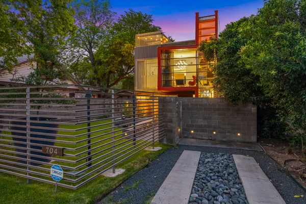 $1,400,000 | 704 West Live Oak Street, Austin, TX 78704