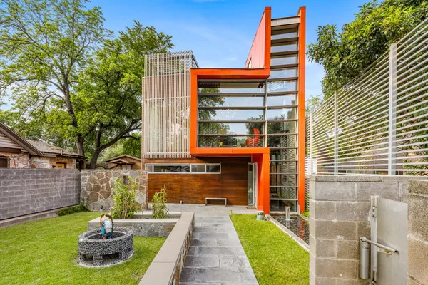 $1,400,000 | 704 West Live Oak Street, Austin, TX 78704