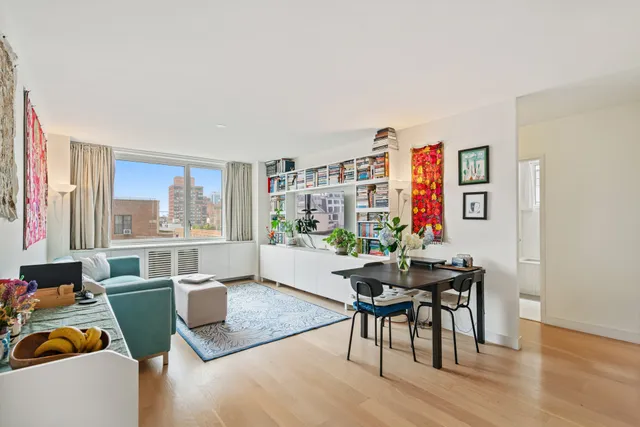 $1,770,000 | 301 West 53rd Street, Unit 9E | Hell's Kitchen