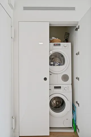 $1,770,000 | 301 West 53rd Street, Unit 9E | Hell's Kitchen