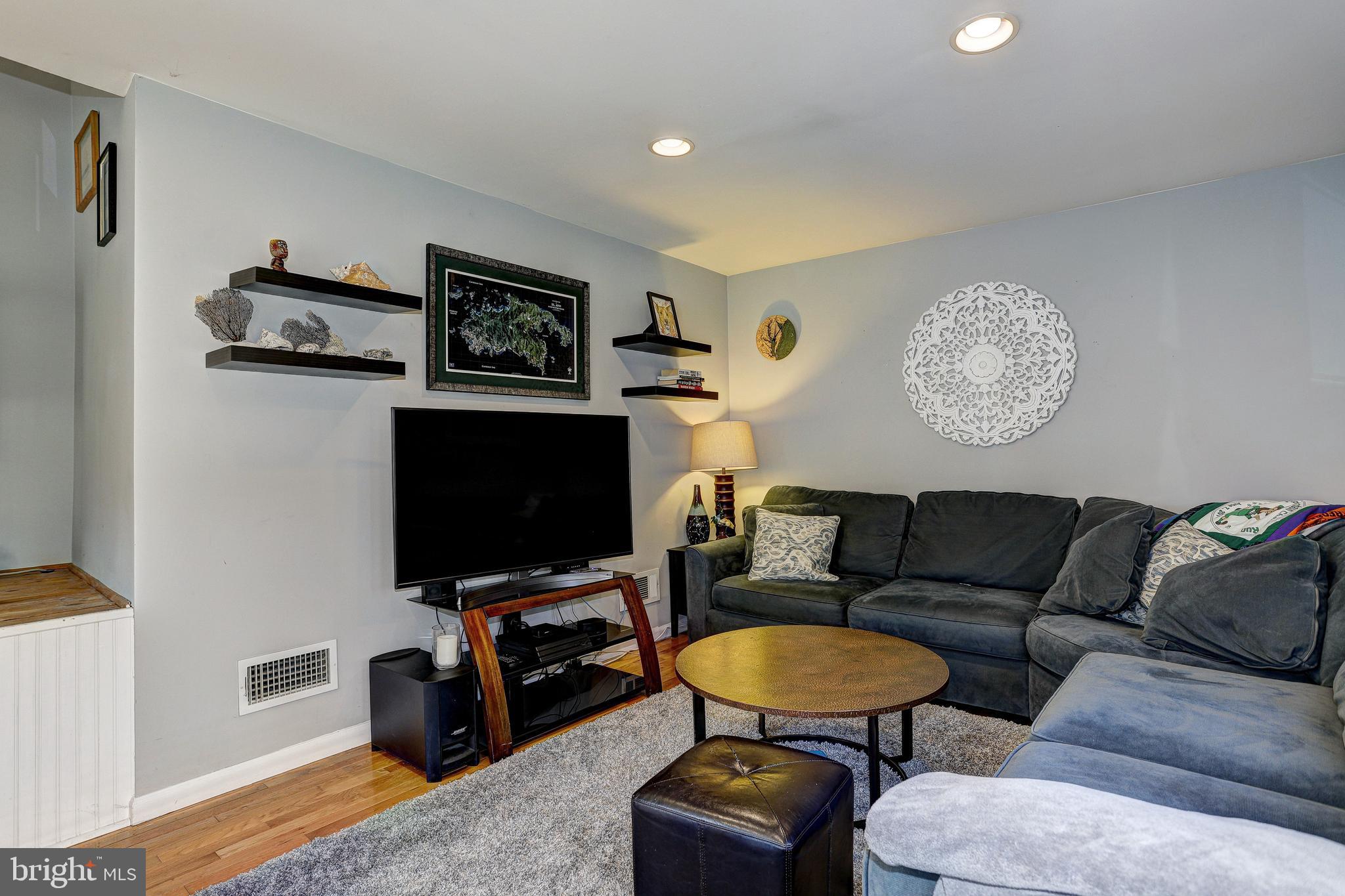 2231 Seneca Road Baltimore, MD 21221 - Photo 9 of 31 Gallery Image 9