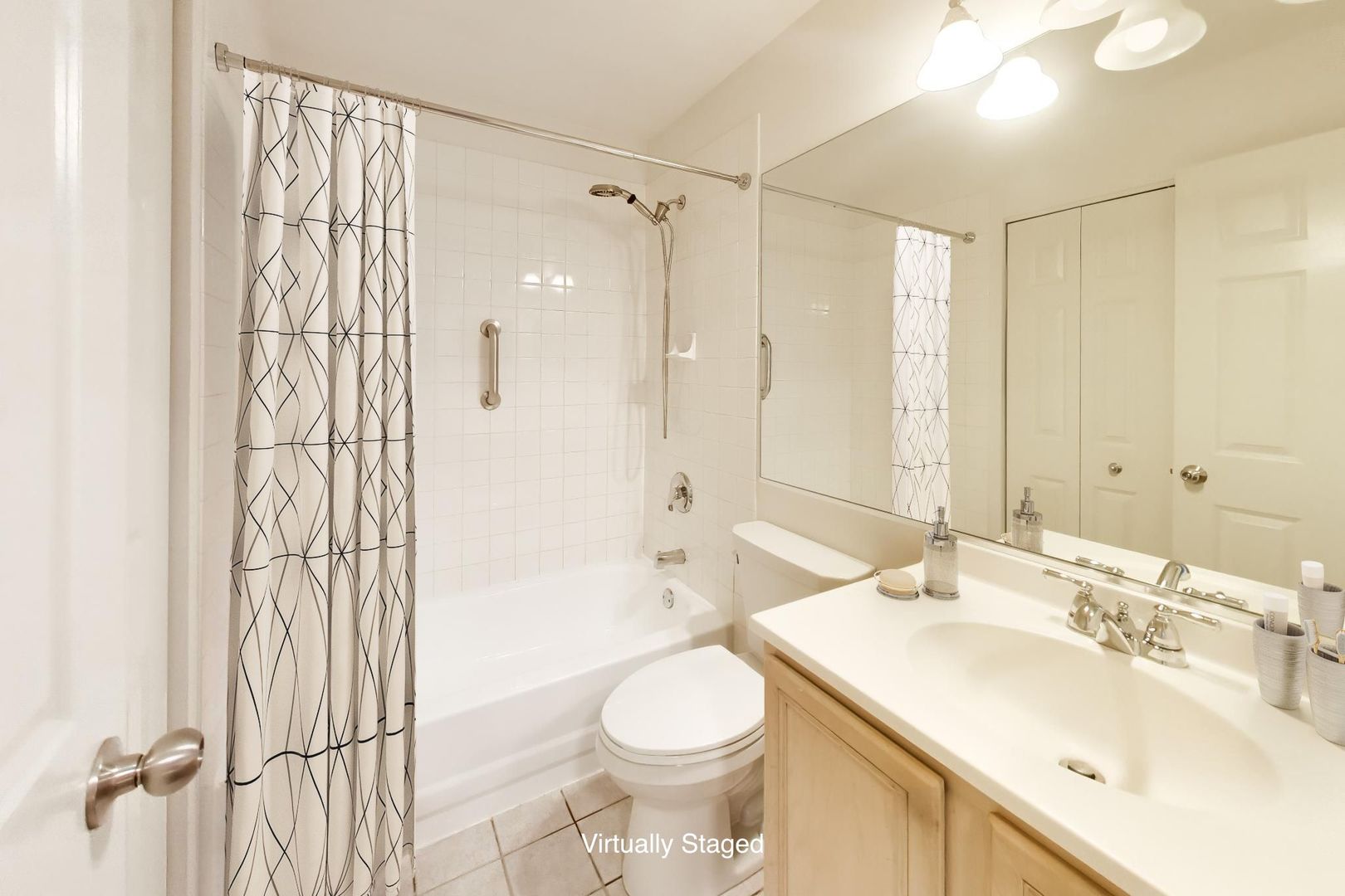 1328 West Fillmore Street, Unit B Chicago, IL 60607 - Photo 22 of 25 Gallery Image 22