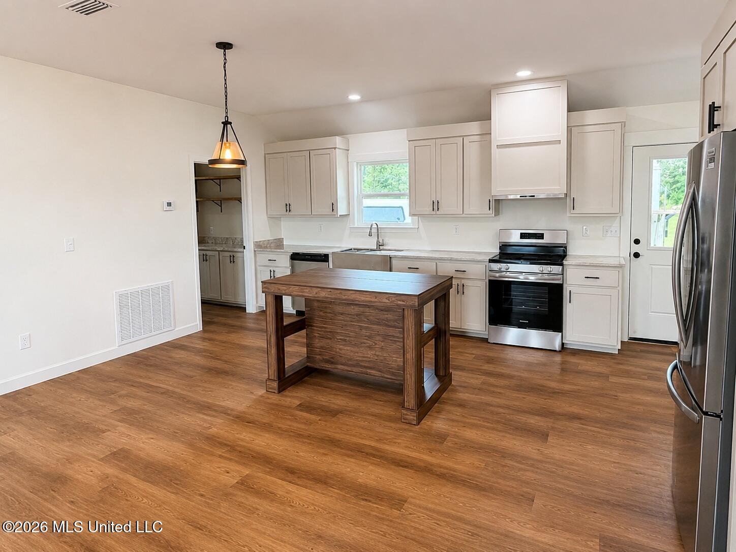 improved_kitchen(6)