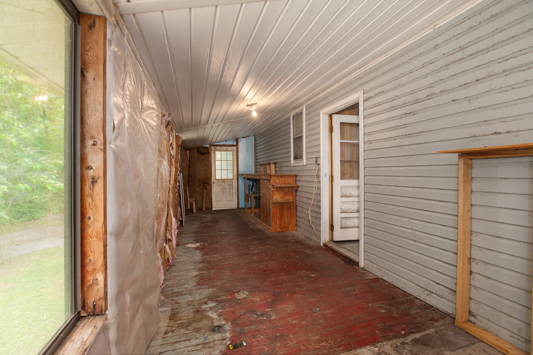920 Northern Road Mount Juliet, TN 37122 - Photo 17 of 26 a view of a hallway with a door