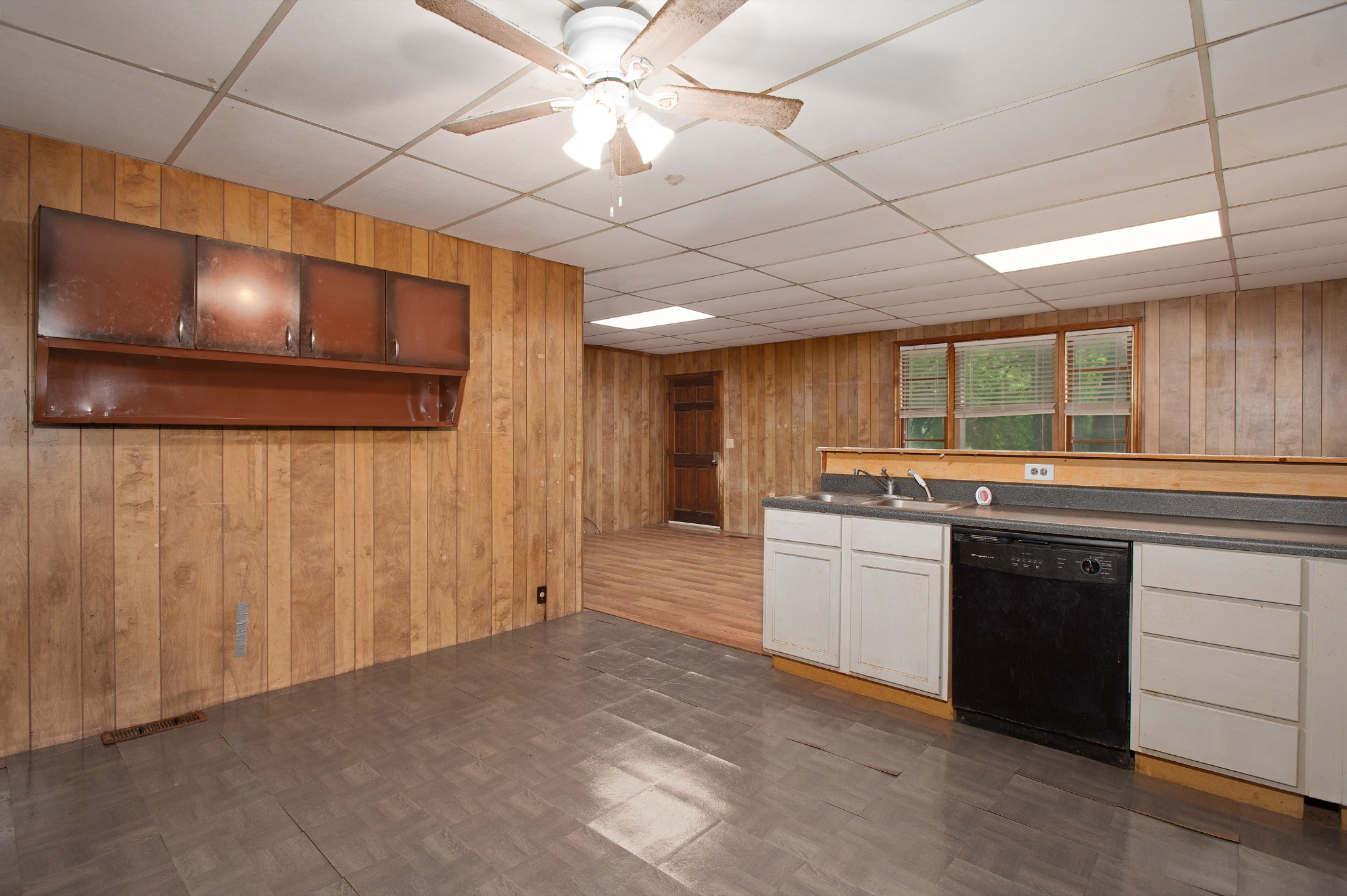 920 Northern Road Mount Juliet, TN 37122 - Photo 9 of 26 a kitchen with a sink and cabinets