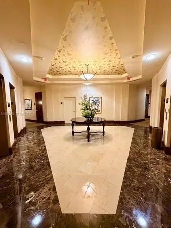 $2,600 | 19501 West Country Club Drive, Unit 1011, Aventura, FL 33180