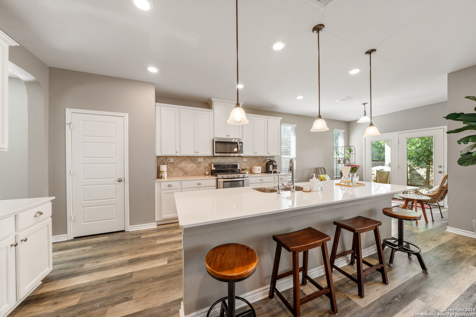 11312 Red Oak Turn Helotes, TX 78023 - Photo 13 of 38