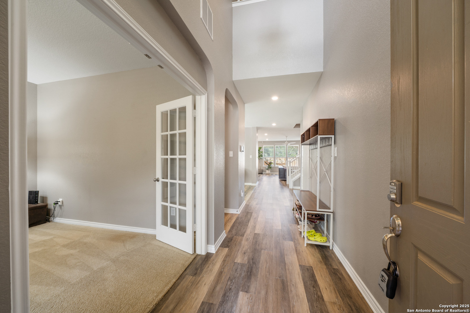 11312 Red Oak Turn Helotes, TX 78023 - Photo 5 of 38