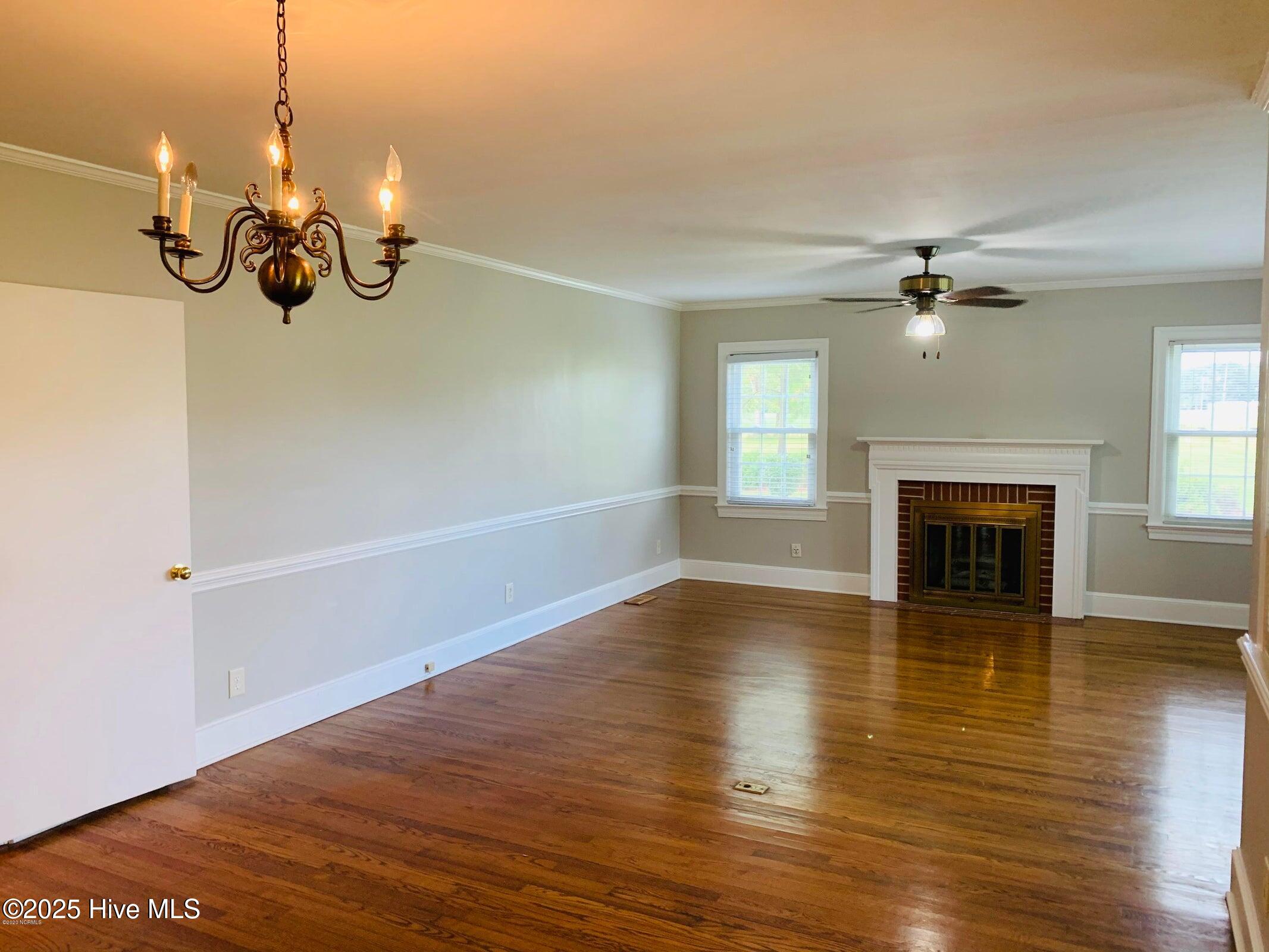 3006 Lester Mills Road Greenville, NC 27858 - Photo 13 of 22 living-4