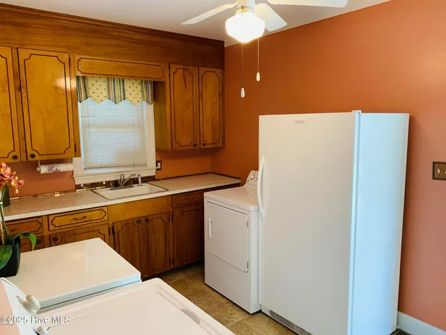 $1,400 | 3006 Lester Mills Road, Greenville, NC 27858