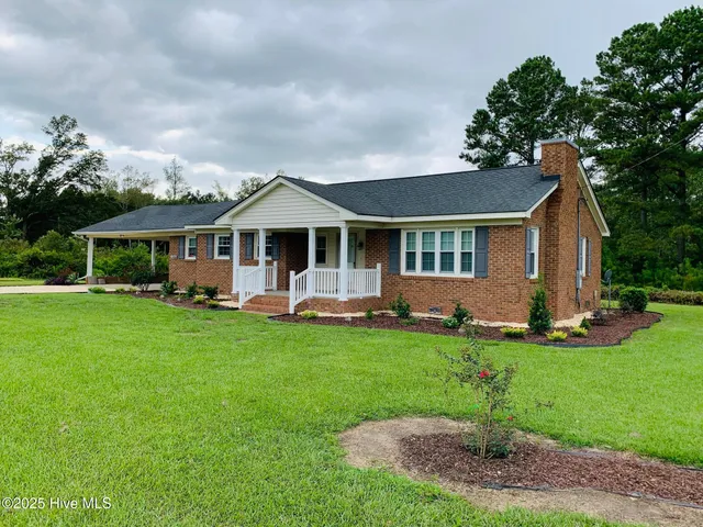 $1,400 | 3006 Lester Mills Road, Greenville, NC 27858