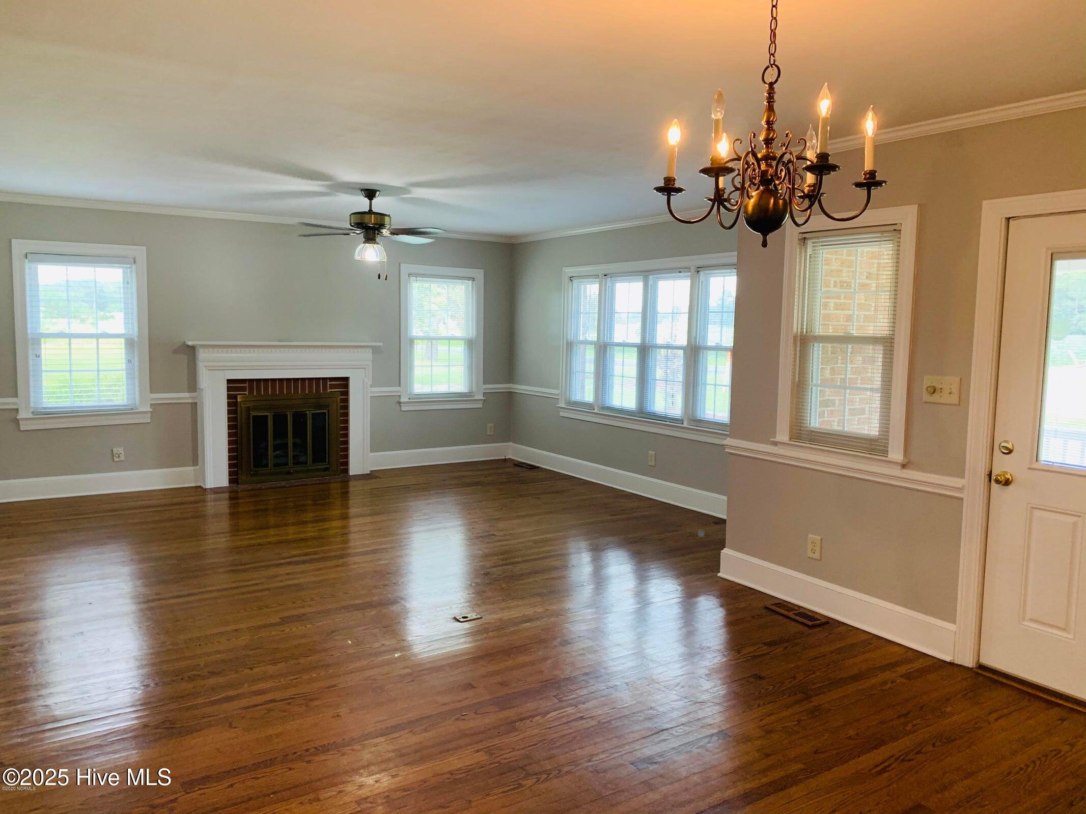 3006 Lester Mills Road Greenville, NC 27858 - Photo 10 of 22 living-1