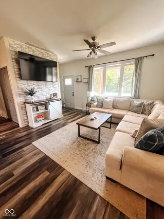 $276,900 | 599 Jefferson Valley, Coatesville, IN 46121