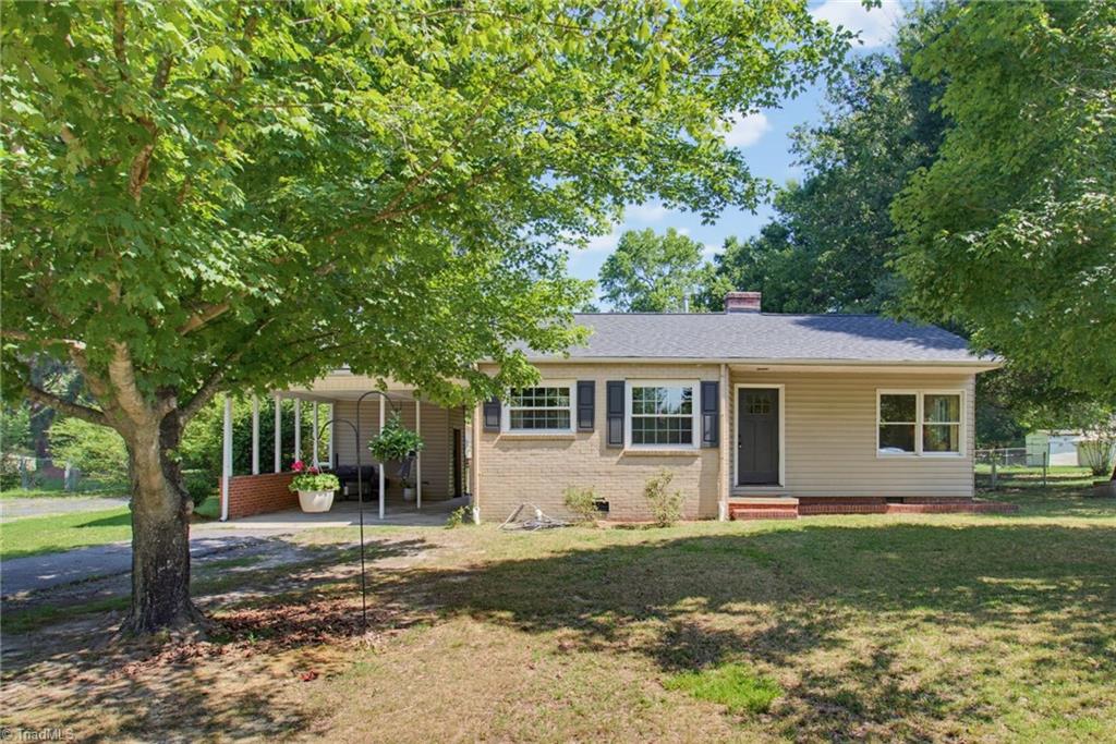 297 Pleasant Grove Church Road Thomasville, NC 27360 - Photo 1 of 28