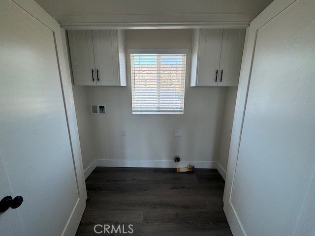 510 Ellis Lake, Unit 1 Lake Elsinore, CA 92530 - Photo 7 of 25 a view of small space with wooden floor and a window