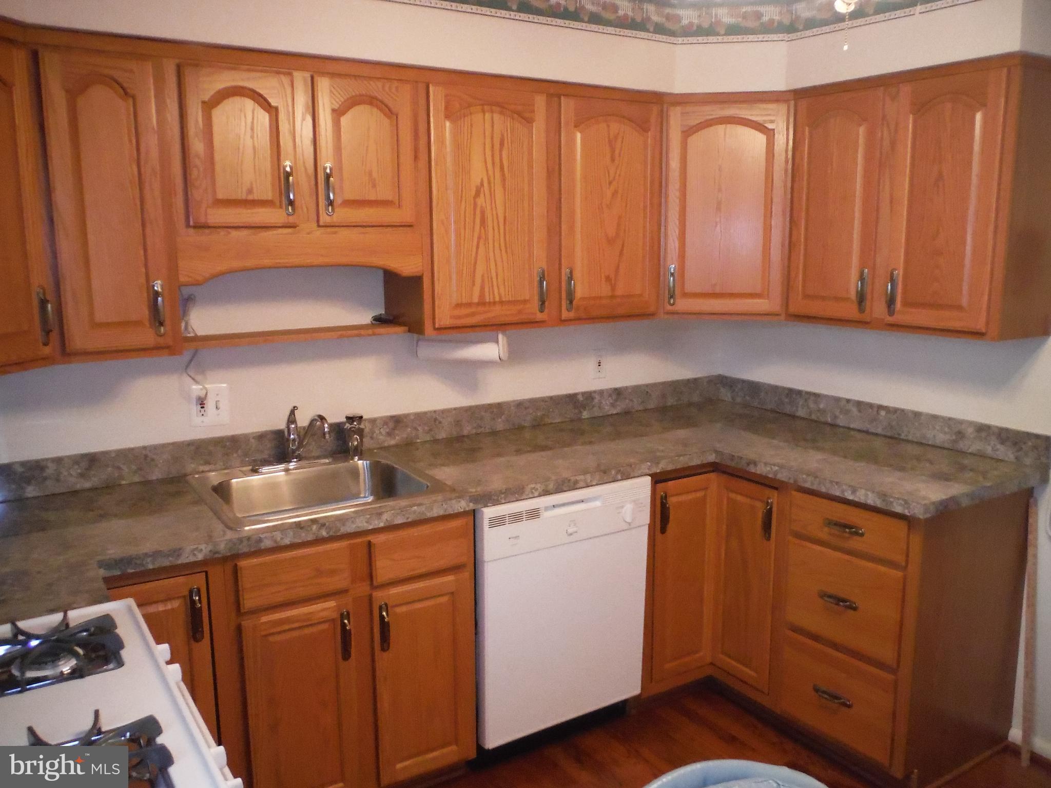 731 Colebrook Road Philadelphia, PA 19115 - Photo 10 of 28 Gallery Image 10