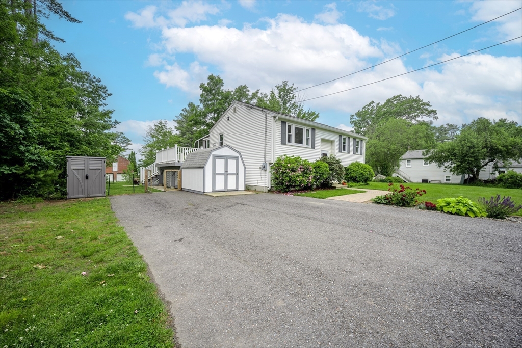 61 Wright Road Ayer, MA 01432 - Photo 3 of 33 Gallery Image 3