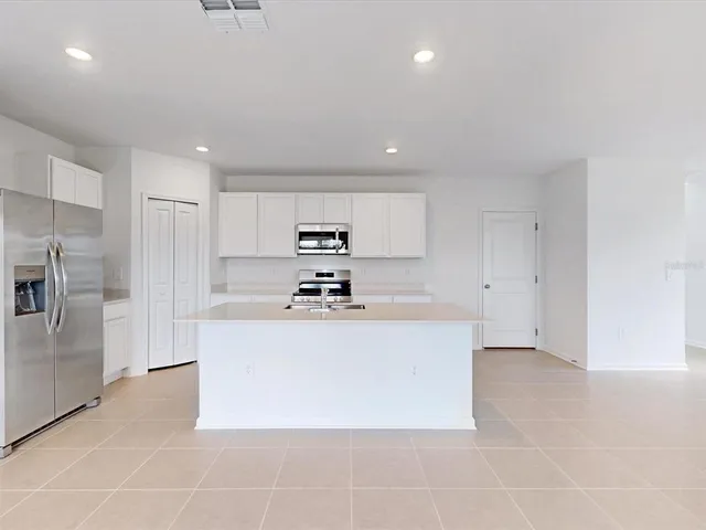 $2,190 | 3881 Corsican Lane, Lake Alfred, FL 33850