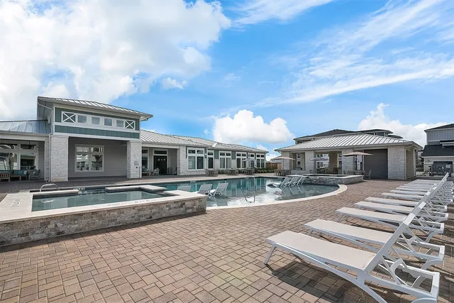 a view of house with outdoor space