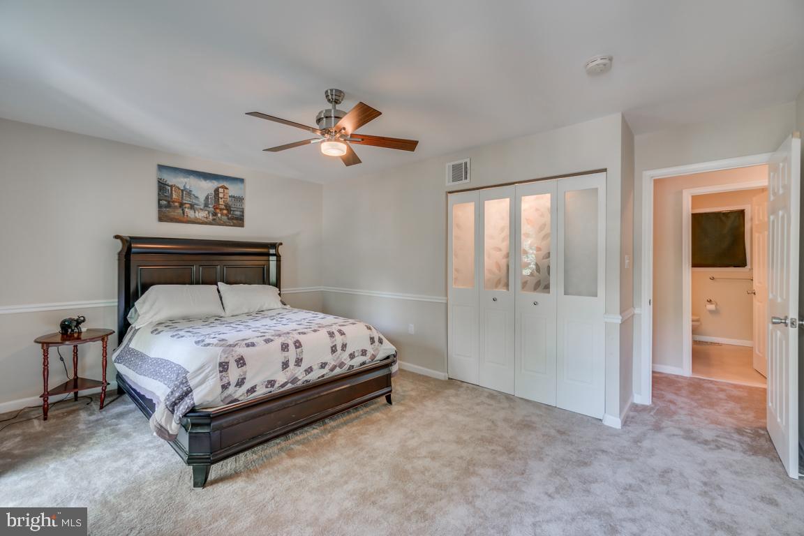 2444 Cloudcroft Square Reston, VA 20191 - Photo 21 of 32 Large Master Bedroom w/Ceiling Fan & 2 Closets