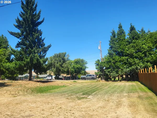 $79,000 | 607 Court Street, Moro, OR 97039