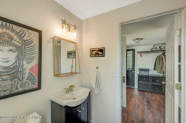 $799,000 | 3 Stone Tree Drive, Canadensis, PA 18325