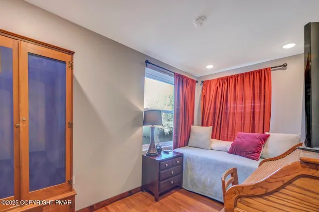 $799,000 | 3 Stone Tree Drive, Canadensis, PA 18325