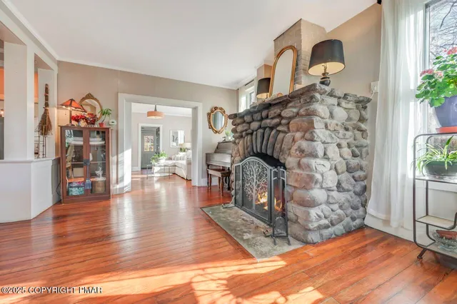 $799,000 | 3 Stone Tree Drive, Canadensis, PA 18325