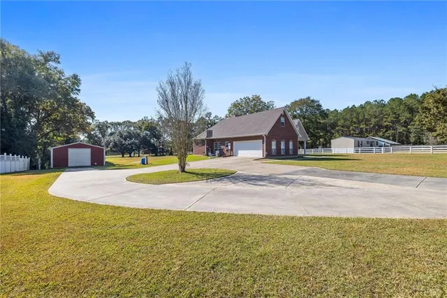$450,000 | 18252 Highway 16, Amite, LA 70422