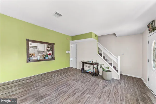$235,000 | 14 Sunny Bend, Newark, DE 19702