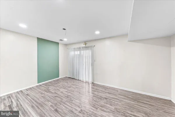 $235,000 | 14 Sunny Bend, Newark, DE 19702