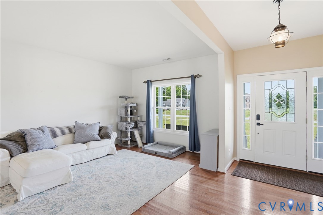 5305 Wellington Ridge Road Richmond, VA 23231 - Photo 23 of 67 Entryway featuring a decorative glass front door,