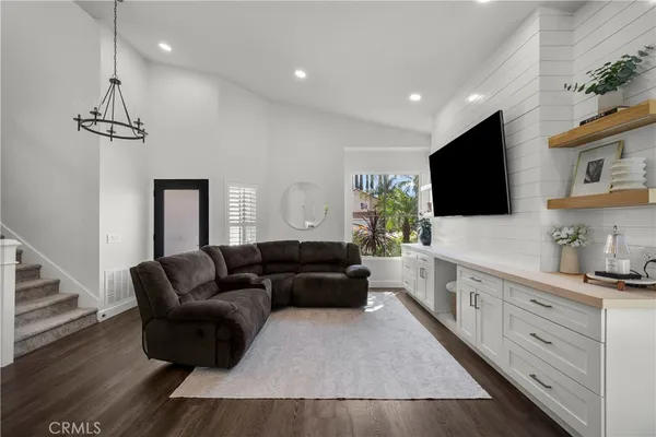 $965,000 | 25523 Norfork Place, Saugus, CA 91350
