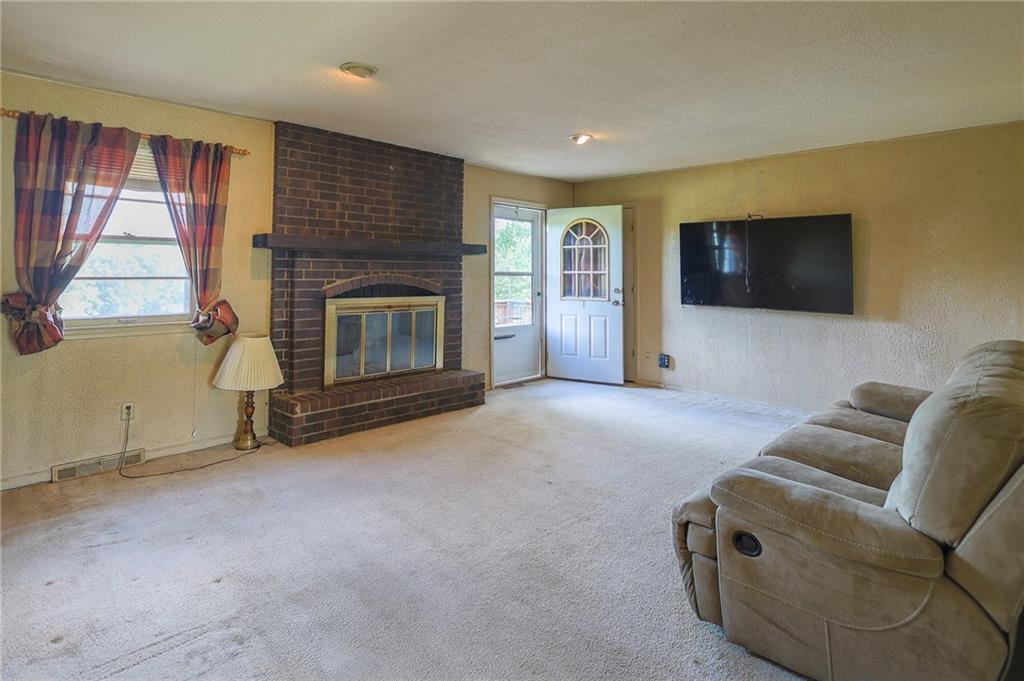 13137 Norris Road Rayville, MO 64084 - Photo 4 of 18